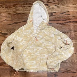 Outdoor Voices Women's PrimoFleece ¼ Zip Hoodie